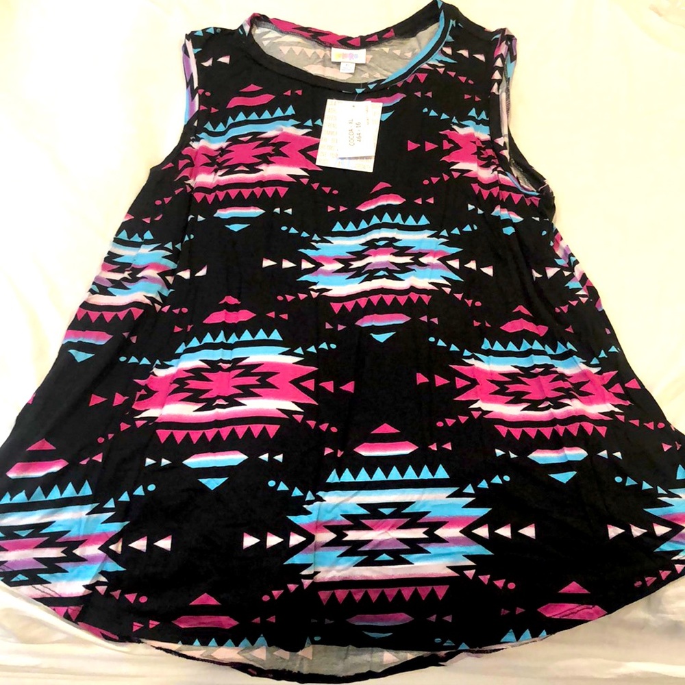 NWT Never worn lularoe cocoa size XL. Beautiful Aztec print and color!